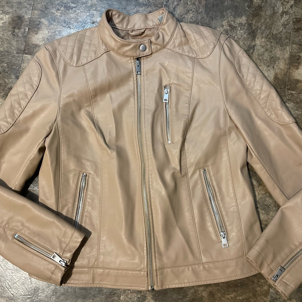 Levi’s Tan/Blush-Coloured Leather Jacket